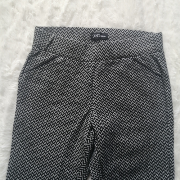 Suko Jeans Stretchy Chevron Print Pants NWOT - Picture 3 of 7